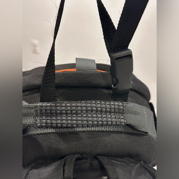 Tamrac 5273 Expedition 3, Compact and Expedition Level Photography Backpack 🎒 - Picture 9 of 16